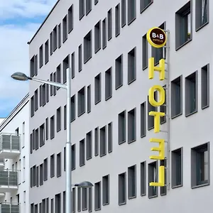 Wien-hbf Hotel Wiedeń